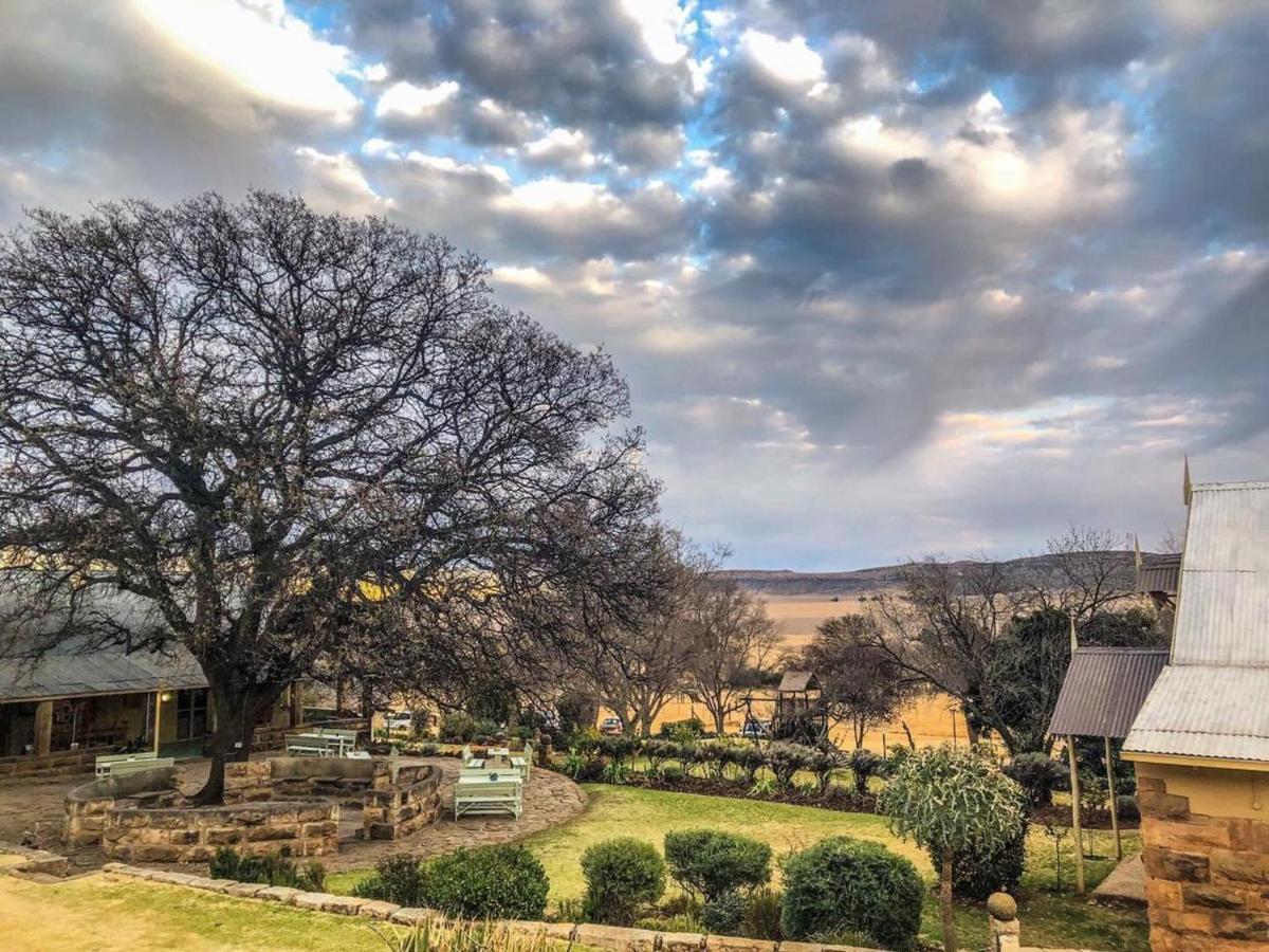 Imla Guest Farm Hotel Ficksburg Buitenkant foto