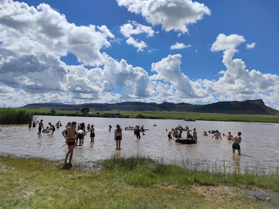 Imla Guest Farm Hotel Ficksburg Buitenkant foto