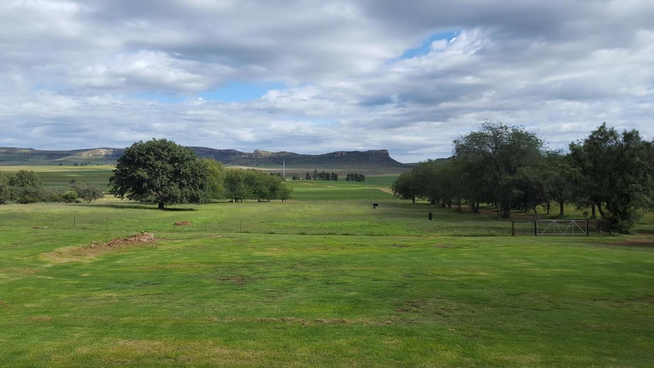 Imla Guest Farm Hotel Ficksburg Buitenkant foto